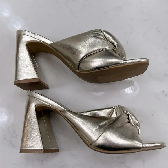 NORDSTROM OPEN EDIT Saydee Gold Block Heel Sandal Size 7 - Picture 4 of 7